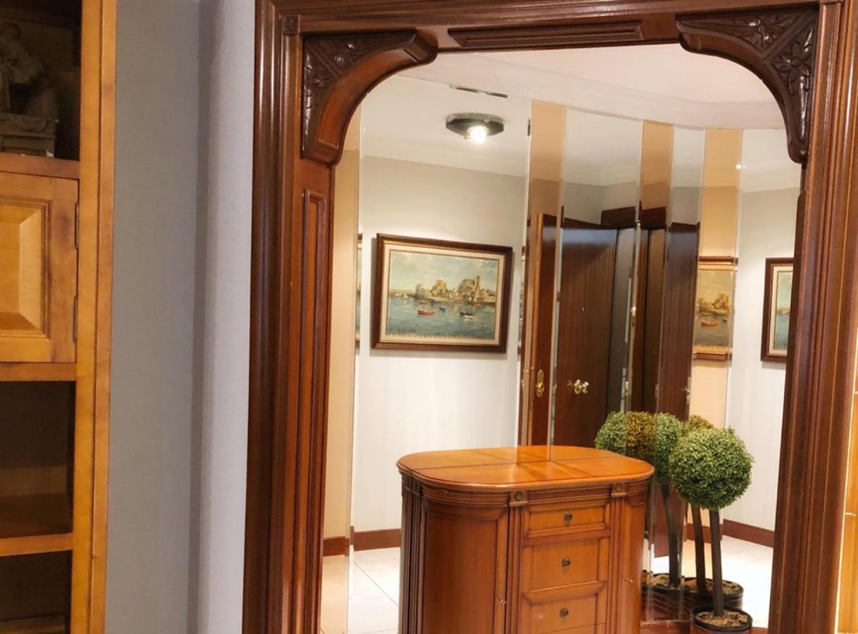 Clasico Y Funcional Vivienda Turistica Centro Apartament